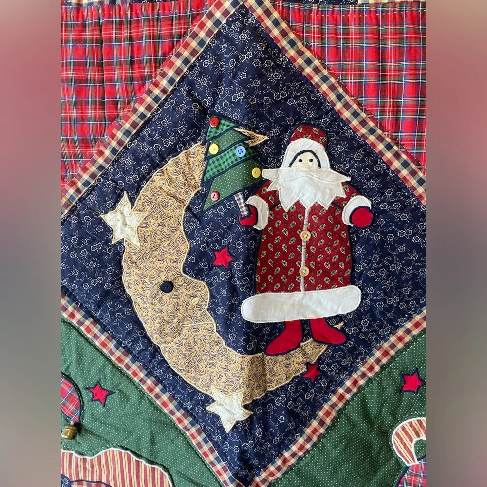Christmas Vintage Handmade Santa Claus Quilt 60”/40” 🎄